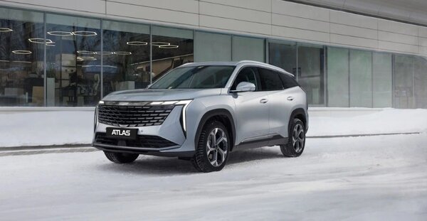 В Россию прибыл новый Geely Atlas: три комплектации и один двигатель на 200 л.с.