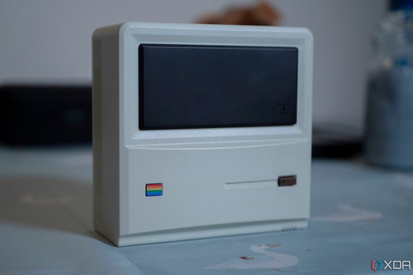 Тестирую мини-ПК, порвавший интернет: малыш-Macintosh превращается в консоль или NAS