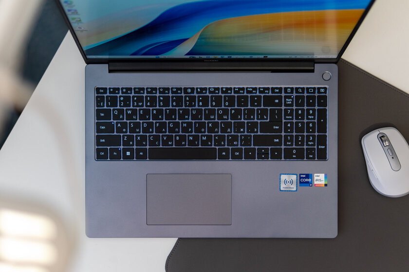 Очень производительная машина. Обзор Huawei MateBook D16 2024 — Клавиатура и тачпад. 1