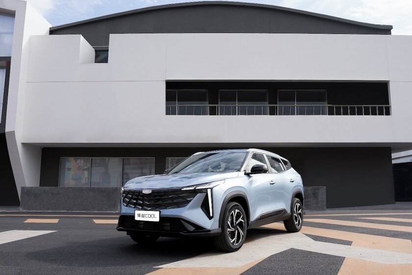 Мощный процессор, обновления по воздуху и новая ОС: Geely представила Atlas 2024
