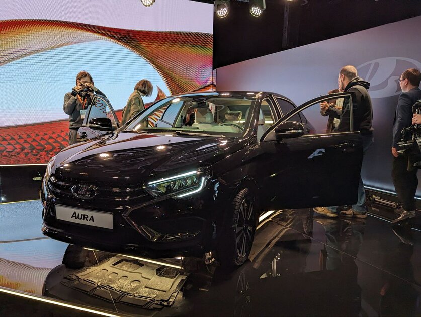 Спортивная Niva, новый автомобильный бренд, ESP и Aura: Lada отчиталась за 2023 год и рассказала о планах на будущее