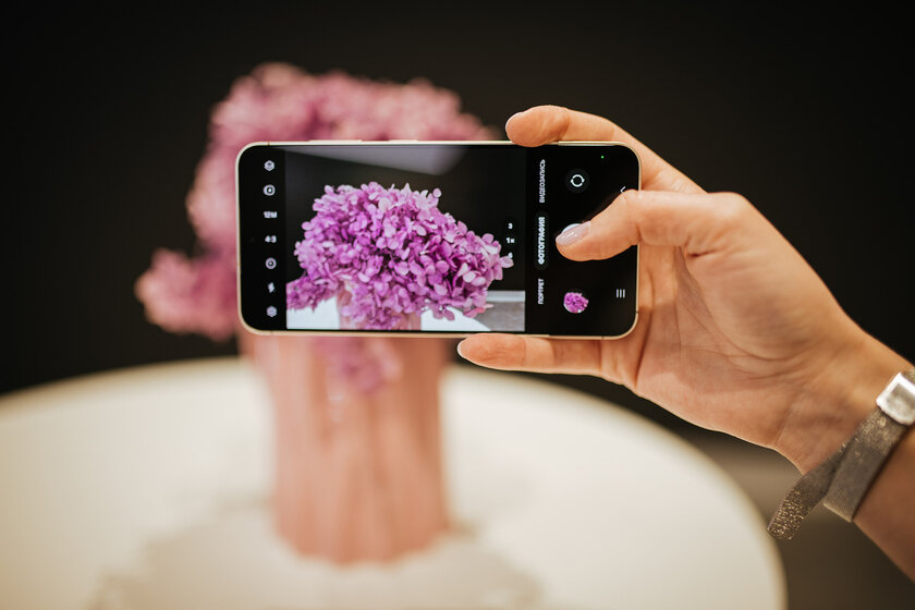 Акцент на ИИ, титан и новые цвета корпуса: Samsung официально представила Galaxy S24