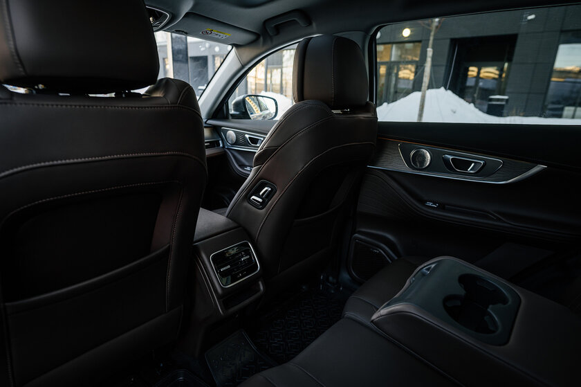 Лучшее, что Chery предлагает в России. Обзор гибридного Chery Tiggo 8 Pro Hybrid — Знакомство. 16