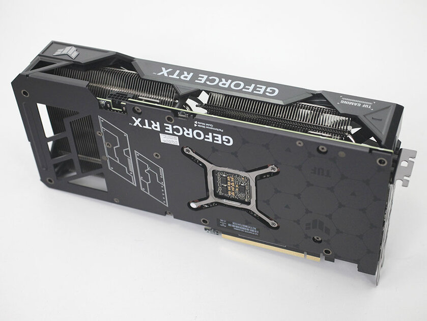 Мощнее RTX 3090 Ti, но с куда более вкусной ценой: обзор RTX 4070 Ti Super — Дизайн корпуса. 5