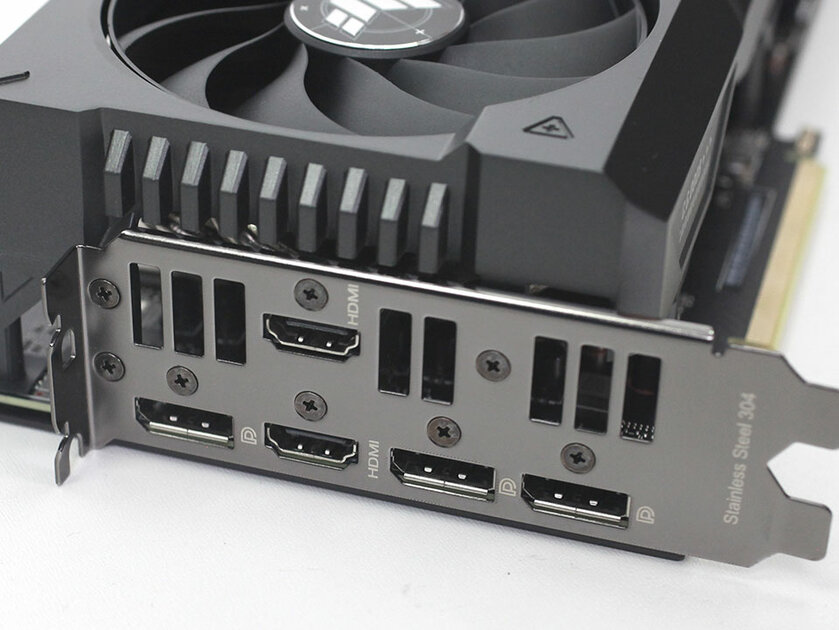 Мощнее RTX 3090 Ti, но с куда более вкусной ценой: обзор RTX 4070 Ti Super — Дизайн корпуса. 6