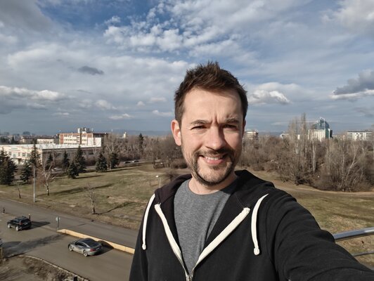 OnePlus украла фишку Xiaomi. Обзор OnePlus 12 — теперь это другой смартфон
