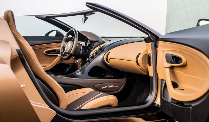 Bugatti представила спайдер Mistral: последний суперкар бренда на двигателе W16