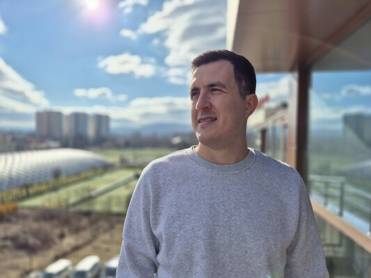 Лучший (и долгоживущий!) компакт на Android в 2024 году. Обзор Samsung Galaxy S24 — Камеры. 72