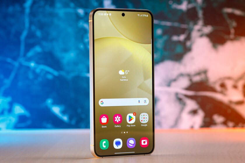 Лучший (и долгоживущий!) компакт на Android в 2024 году. Обзор Samsung Galaxy S24 — Отзыв. 1