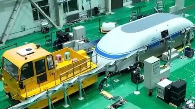 «Летающий» китайский поезд установил рекорд скорости в вакуумной трубе: обещают быстрее самолёта