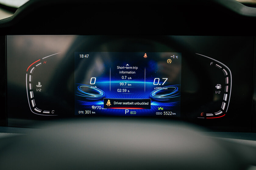 Если не нужны огромные дисплеи и новомодный дизайн. Обзор Changan CS75 Plus — Знакомство. 38