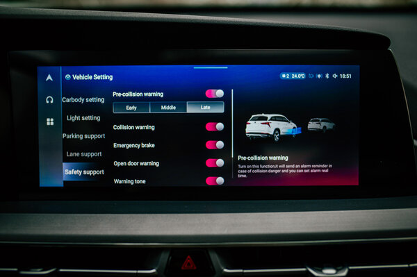 Если не нужны огромные дисплеи и новомодный дизайн. Обзор Changan CS75 Plus — Знакомство. 15