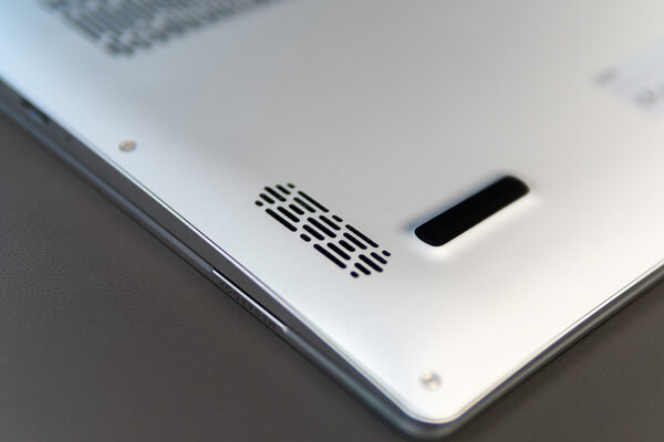 Фишки дорогущих ноутбуков в доступной модели. Обзор TECNO MEGABOOK T1 2023 — Внешний вид. 5