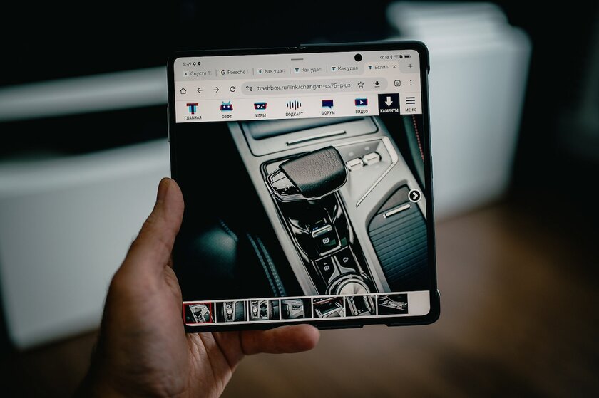 Смотрю на Porsche-смартфон от HONOR: каково с люксом в руках