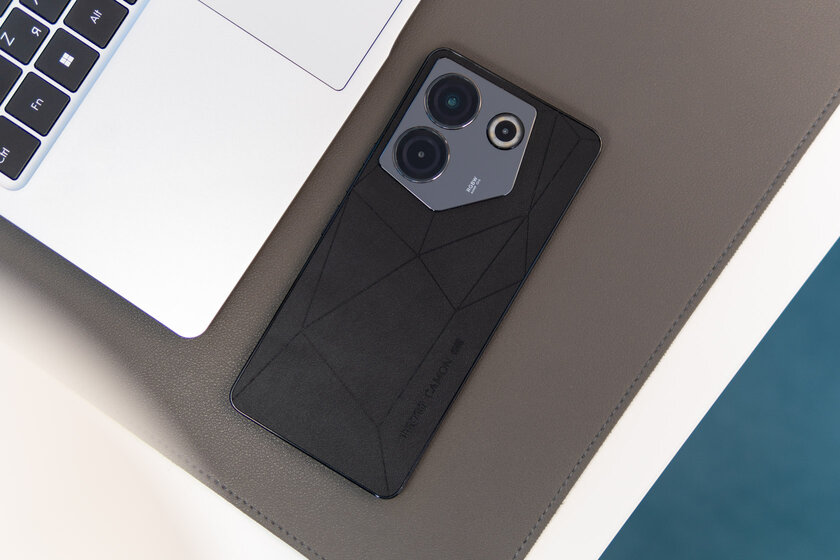 На редкость недорогой, но продуманный (с аудиоджеком и не только). Обзор Tecno Camon 20 Pro 5G — Отзыв. 1