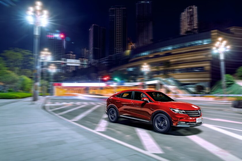 В России стартовали продажи кроссоверов DFSK ix5 и DFSK ix7 от Dongfeng: от 3 млн рублей