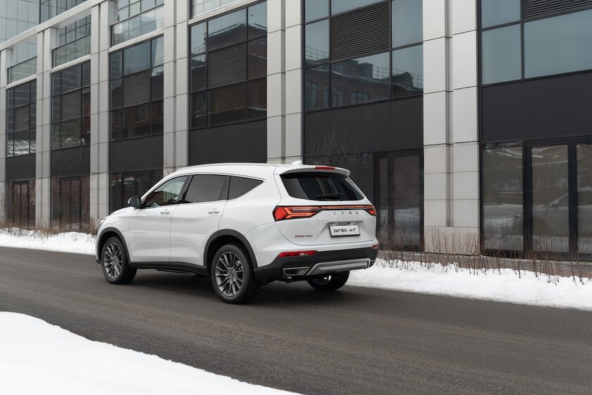 В России стартовали продажи кроссоверов DFSK ix5 и DFSK ix7 от Dongfeng: от 3 млн рублей