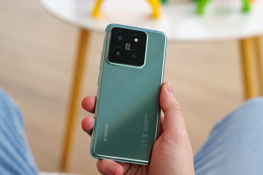Лучший Xiaomi за последние годы: обзор компактного Xiaomi 14, рвущего крупных конкурентов