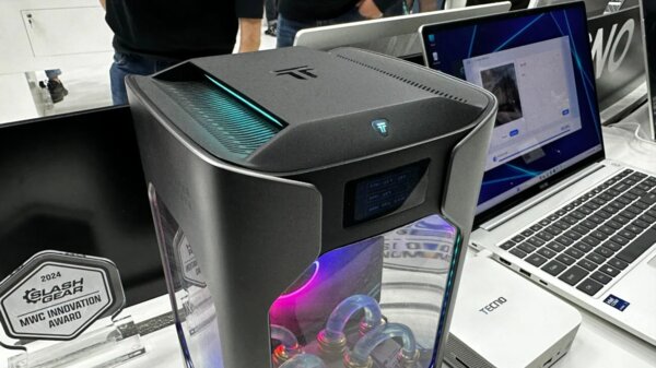 Посмотрите на малыша: TECNO выпустила самый маленький игровой ПК с СЖО и дискретной графикой
