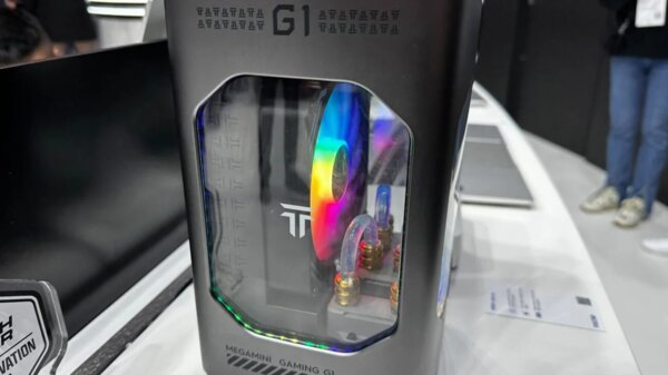 Посмотрите на малыша: TECNO выпустила самый маленький игровой ПК с СЖО и дискретной графикой