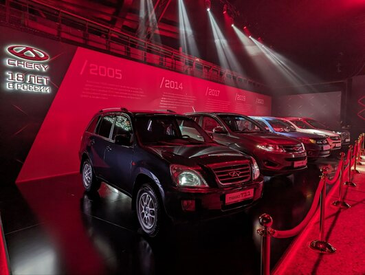 18 лет в России: Chery отпраздновала важную дату и представила специальную версию Tiggo 4 PRO