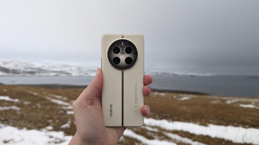 Приятный корпус, экран-водопад и достойная камера: первый взгляд на Realme 12 Pro+