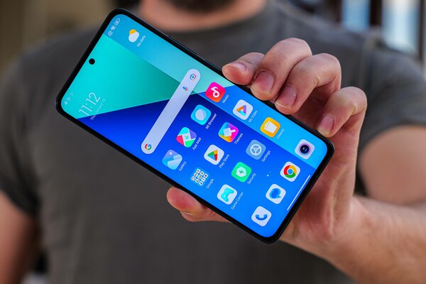 Рейтинг лучших смартфонов до 20 000 рублей: какой купить в мае 2024 — 1. Xiaomi Redmi Note 13 4G (8/128 ГБ) — цена/качество. 1