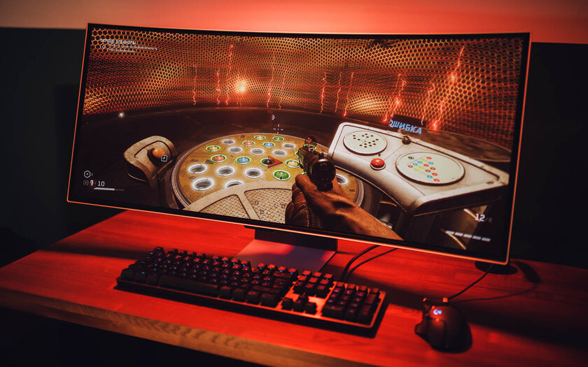 Попробовал широкий изогнутый монитор с пультом (!) — для игр и работы. Обзор Samsung Odyssey OLED G8 — В дело!. 1