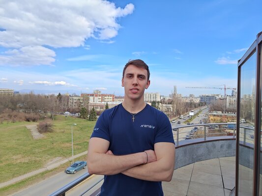 ASUS взяла игровой смартфон и сделала из него обычный. Обзор Zenfone 11 Ultra — Камеры. 12