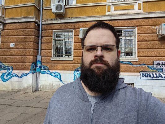 ASUS взяла игровой смартфон и сделала из него обычный. Обзор Zenfone 11 Ultra — Камеры. 58
