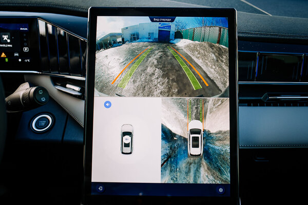 Машины Geely теперь другие — это и хорошо, и плохо. Обзор Atlas 2024 — Знакомство. 39