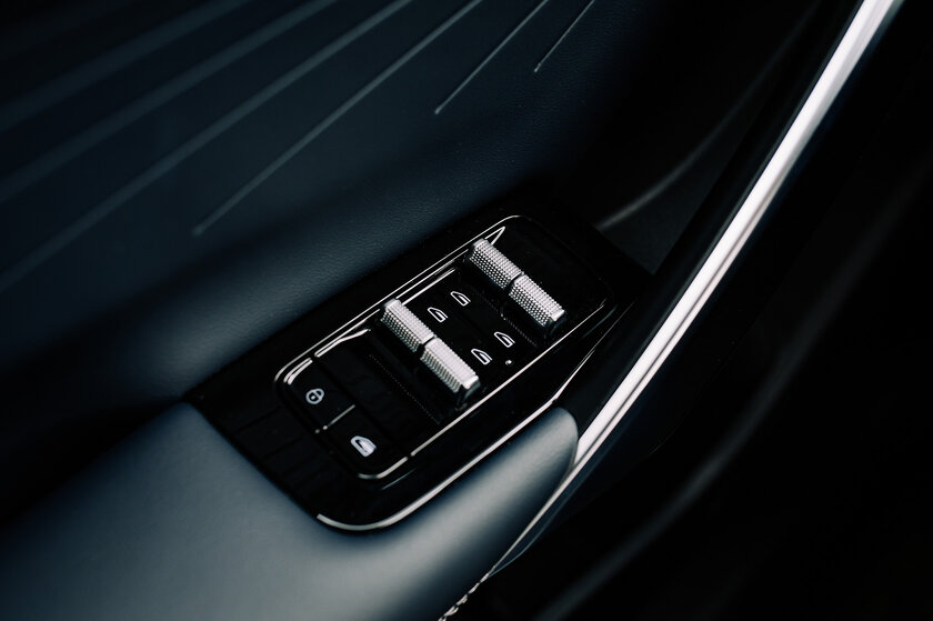 Машины Geely теперь другие — это и хорошо, и плохо. Обзор Atlas 2024 — Знакомство. 46