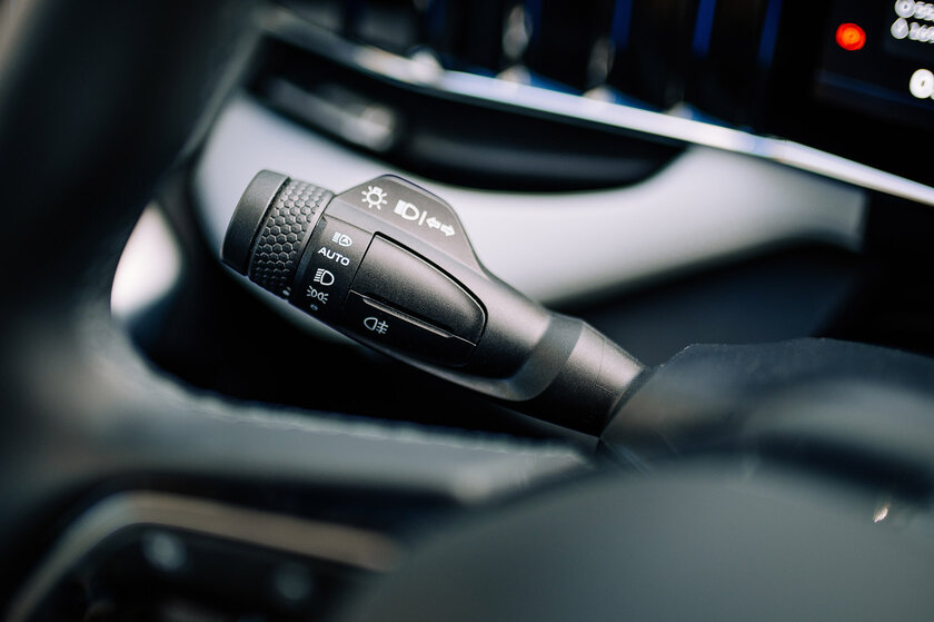 Машины Geely теперь другие — это и хорошо, и плохо. Обзор Atlas 2024 — Знакомство. 53