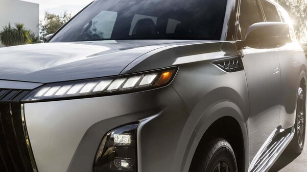 Представлен Infiniti QX80 2025: больше мощности, больше технологий и выше ценник