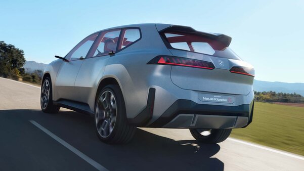 BMW показала будущее: концепт футуристического кроссовера Vision Neue Klasse X