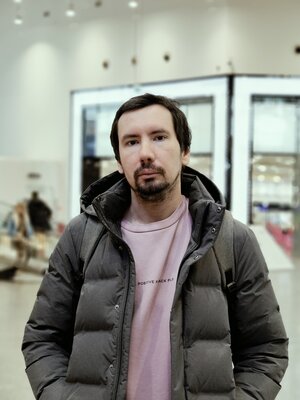 Этот смартфон с дизайном от Rolex разрывает свой ценовой сегмент: обзор Realme 12 Pro+