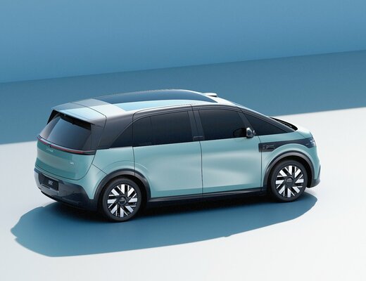Geely показал минивэн Zeekr Mix. В нём необычно всё