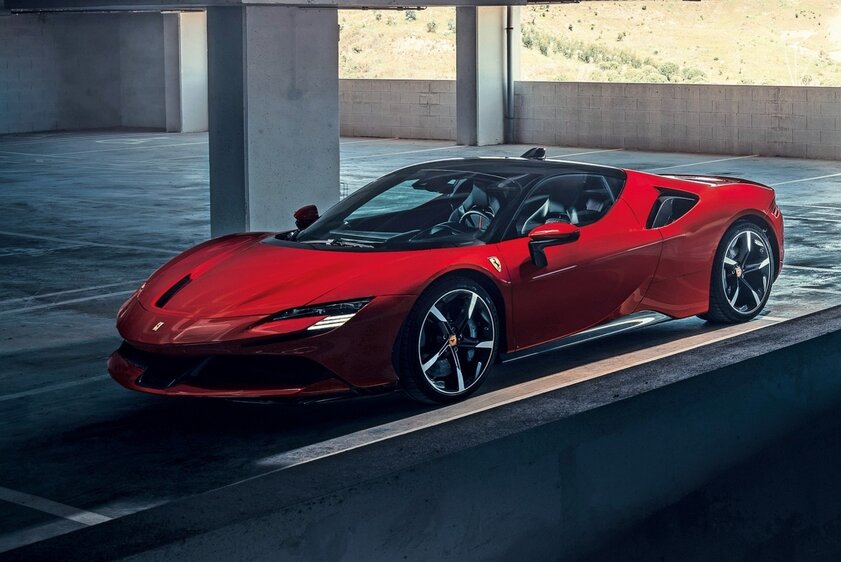 Ferrari подала патент на необычный водородный двигатель: он перевёрнут вверх ногами