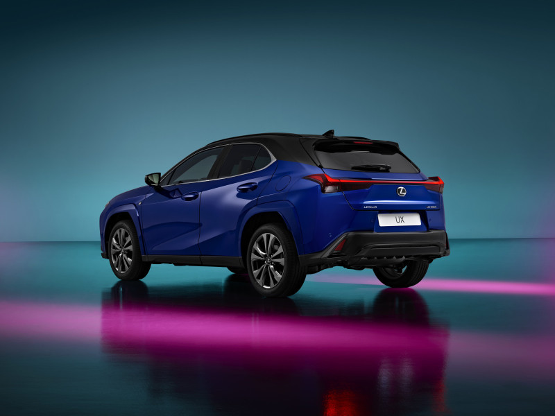 Представлен Lexus UX 300h: самозаряжаемый гибрид с обновлённой системой безопасности Safety System+