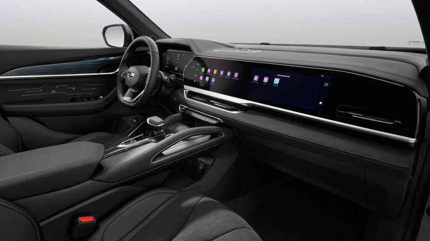 Geely обновил свой флагманский кроссовер в России. Он изменился внутри и снаружи