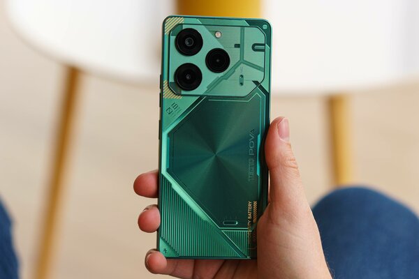 Рейтинг лучших смартфонов до 30 000 рублей: какой купить в апреле 2024 — 5. TECNO Pova 6 Pro (12/256 ГБ). 1