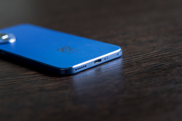 Обзор Huawei nova 12s: наконец достойный представитель среднего сегмента — Внешний вид. 10
