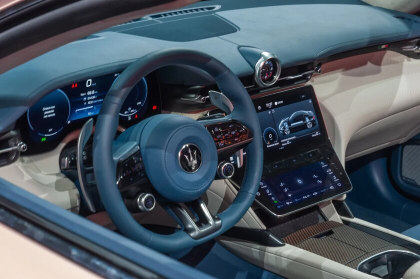 Maserati представила электрический кабриолет GranCabrio Folgore: с быстрой зарядкой и очень дорогим салоном