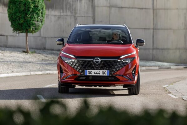 Представлен обновлённый Nissan Qashqai с чешуйчатым «лицом» и информационной системой от Google