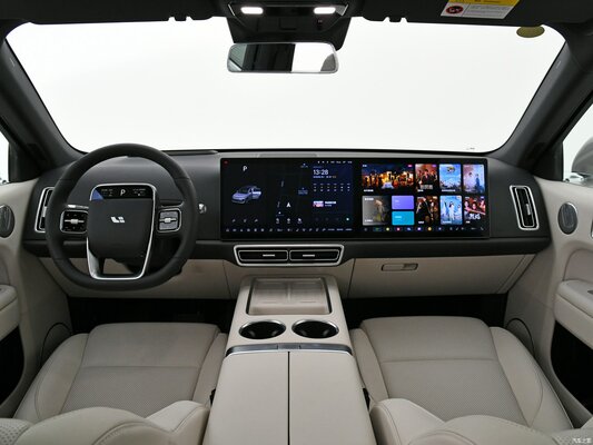 Представлен Li Auto L6: самый дешёвый кроссовер бренда