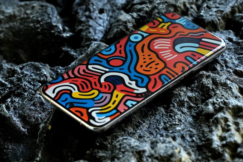 В сети появились сочные снимки Huawei Pura 70 Ultra: пользователям очень нравится экран