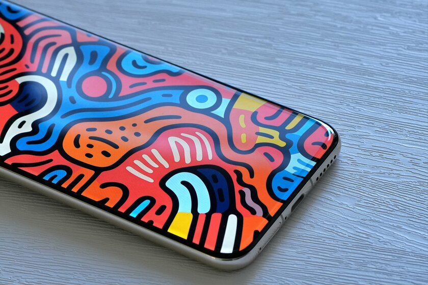 В сети появились сочные снимки Huawei Pura 70 Ultra: пользователям очень нравится экран