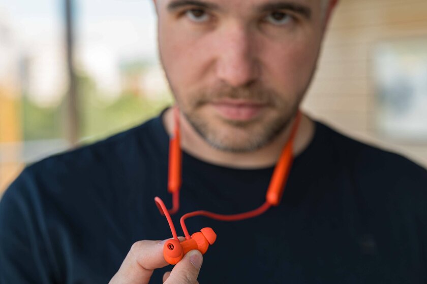 Кнопка-колёсико — почему Nothing додумалась, а другие нет? Обзор CMF Neckband Pro для спорта за 24$ — Дизайн и особенности. 3