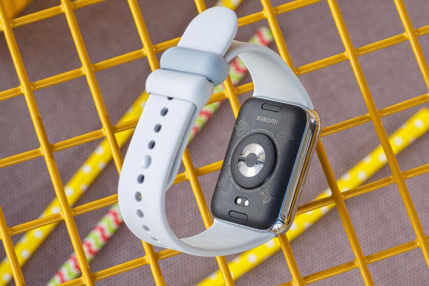 Обзор глобального Mi Band 8 Pro: это лучший браслет Xiaomi, здесь бесспорно — Дизайн. 2