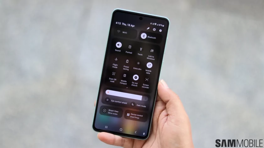 Этот недорогой смартфон лучше большинства, что Samsung когда-либо делала. Обзор Galaxy M55 — Программное обеспечение. 1